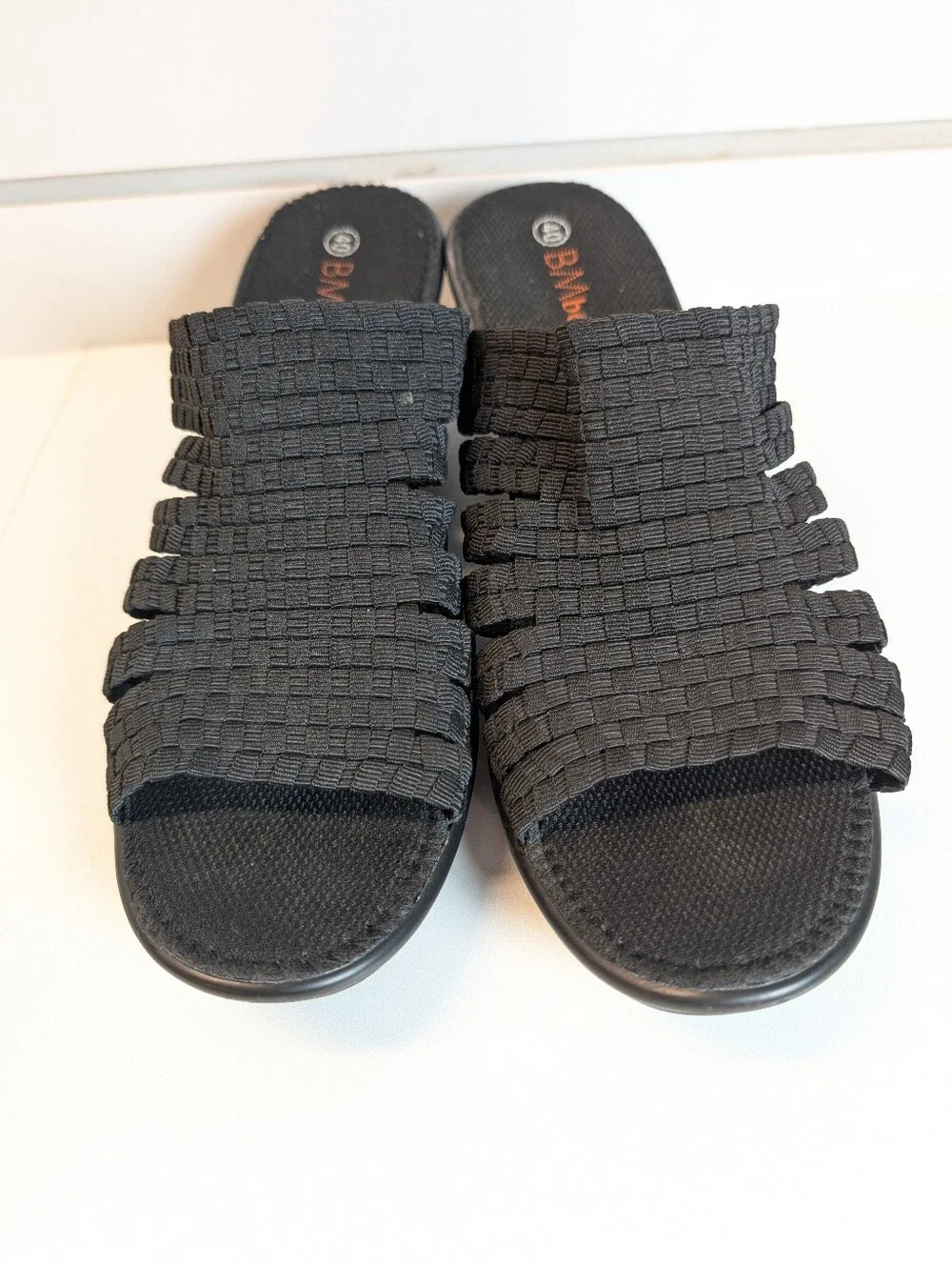 New Bernie Mev. Kent black stretch wedge size 40 10 US Like New